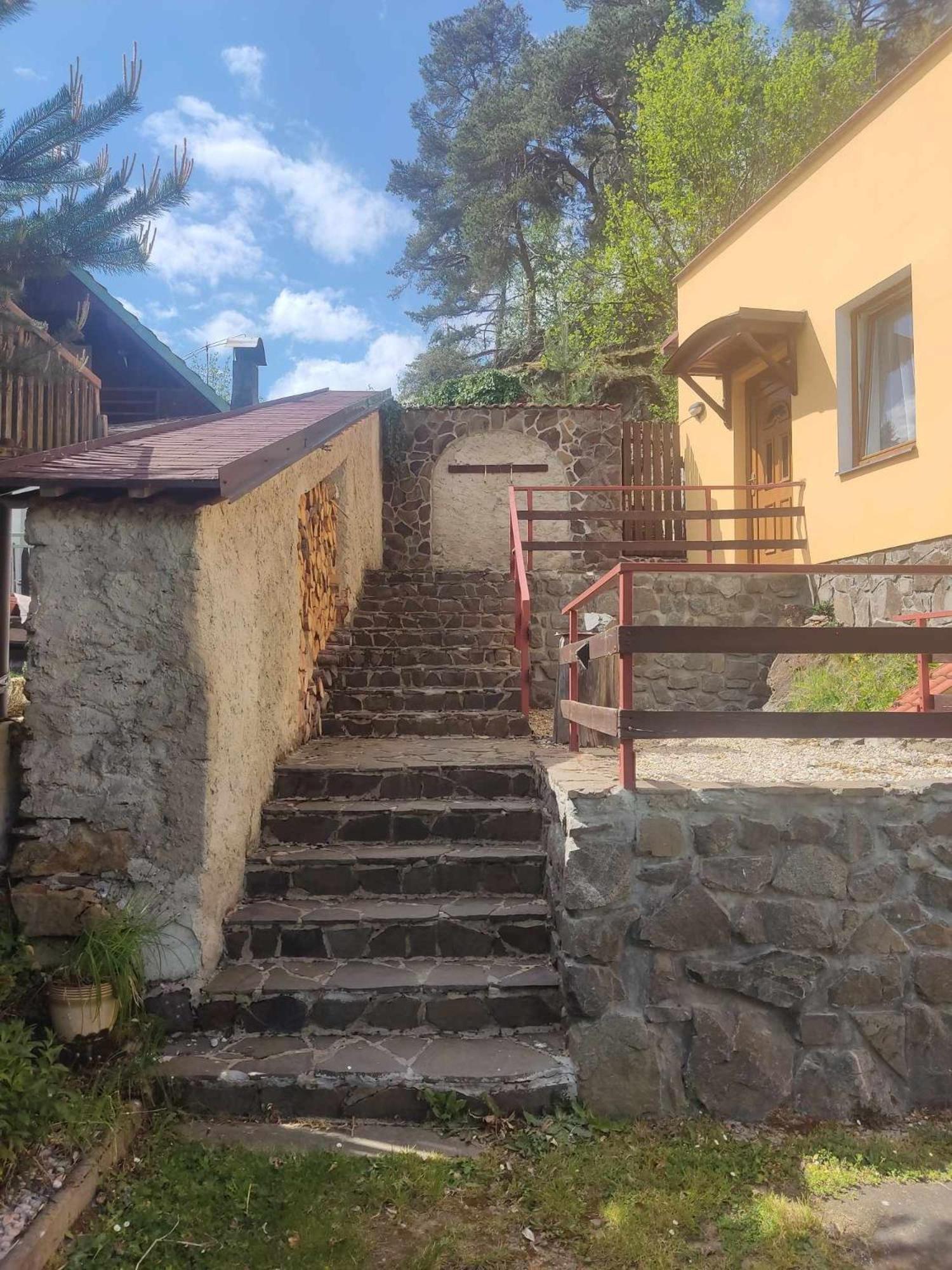 Ubytovani Pod Hradem Dobronice 111 Buitenkant foto